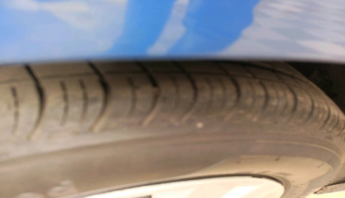 2016 Maruti Celerio VXI AMT, Petrol, Automatic, 83,008 km, tyre