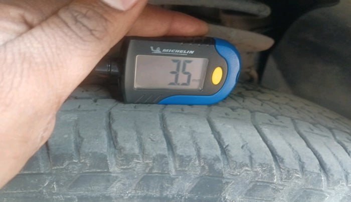 2017 Mahindra XUV500 W10 AT, Diesel, Automatic, 71,892 km, tyre