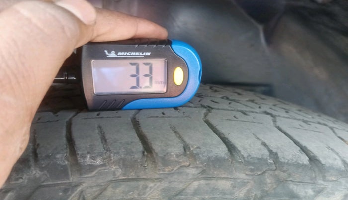 2017 Mahindra XUV500 W10 AT, Diesel, Automatic, 71,892 km, tyre