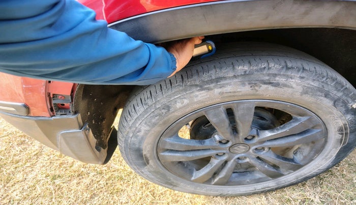 2019 Maruti Vitara Brezza ZDI, Diesel, Manual, 68,541 km, tyre