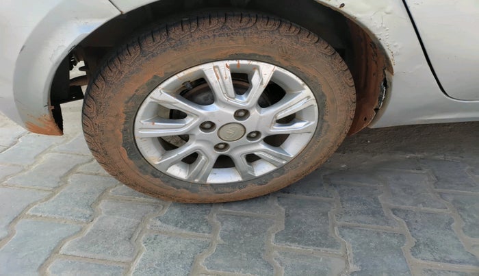 2017 Tata Tiago XZ PETROL, Petrol, Manual, 1,19,431 km, tyre