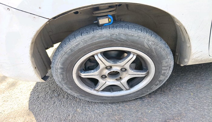 2017 Maruti Wagon R 1.0 LXI CNG, Petrol, Manual, 1,15,588 km, tyre