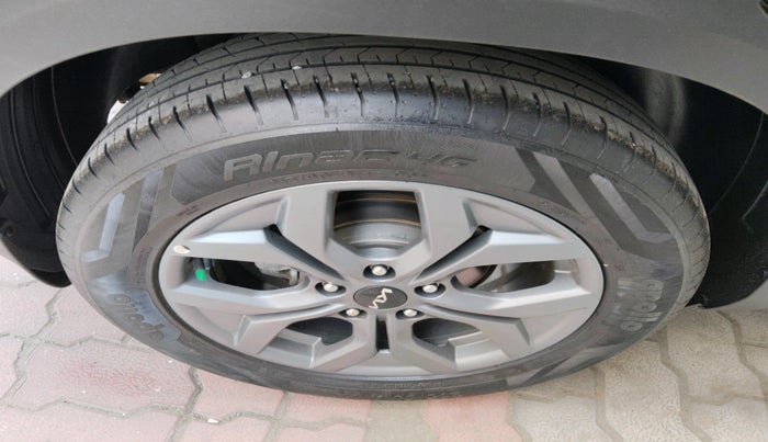 2024 KIA SELTOS  HTX 1.5 PETROL MT, Petrol, Manual, 10,998 km, tyre