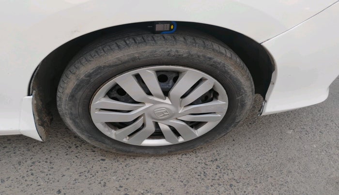 2015 Honda City 1.5L I-DTEC SV, Diesel, Manual, 99,371 km, tyre