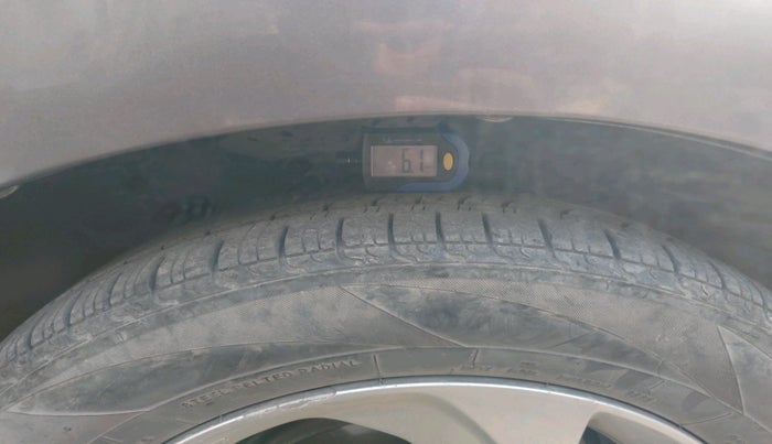 2016 Honda City 1.5L I-VTEC V MT, Petrol, Manual, 83,800 km, tyre