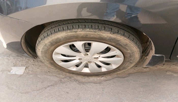 2017 Maruti Baleno DELTA PETROL 1.2, Petrol, Manual, 39,546 km, tyre