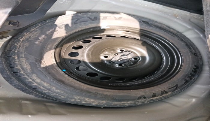 2017 Maruti Baleno DELTA PETROL 1.2, Petrol, Manual, 39,546 km, tyre