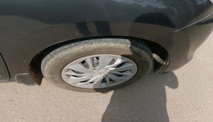 2017 Maruti Baleno DELTA PETROL 1.2, Petrol, Manual, 39,546 km, tyre