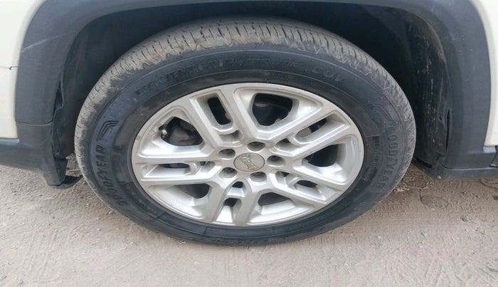 2018 Jeep Compass LIMITED 2.0 DIESEL, Diesel, Manual, 1,36,198 km, tyre