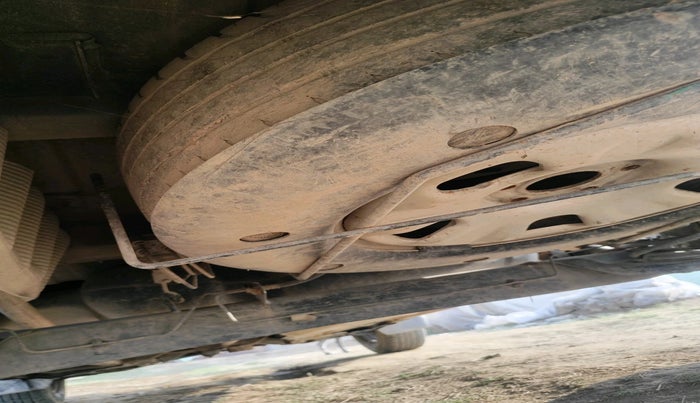 2013 Renault Duster 85 PS RXE DIESEL, Diesel, Manual, 1,04,143 km, tyre