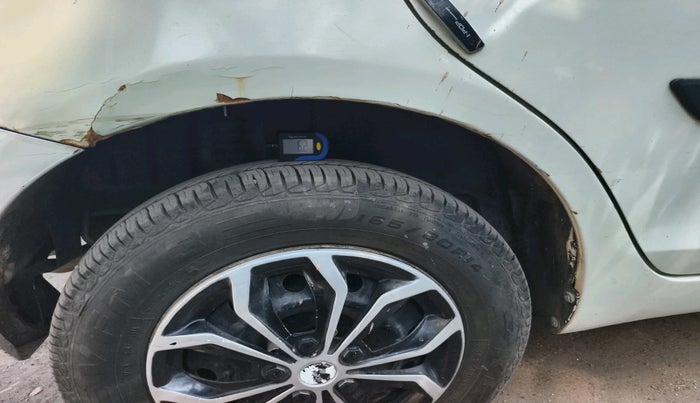 2012 Maruti Swift VDI, Diesel, Manual, 2,19,262 km, tyre