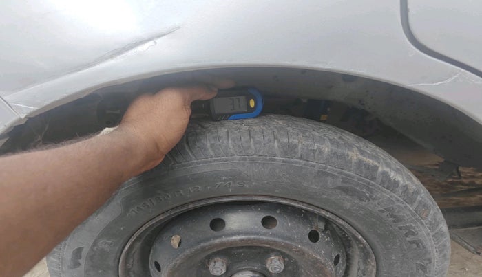 2013 Maruti Alto 800 LXI, Petrol, Manual, 1,44,629 km, tyre