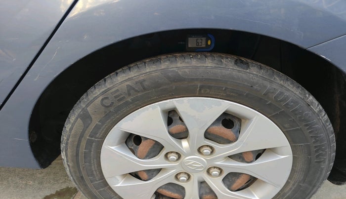 2015 Hyundai Xcent S 1.2, Petrol, Manual, 1,29,691 km, tyre