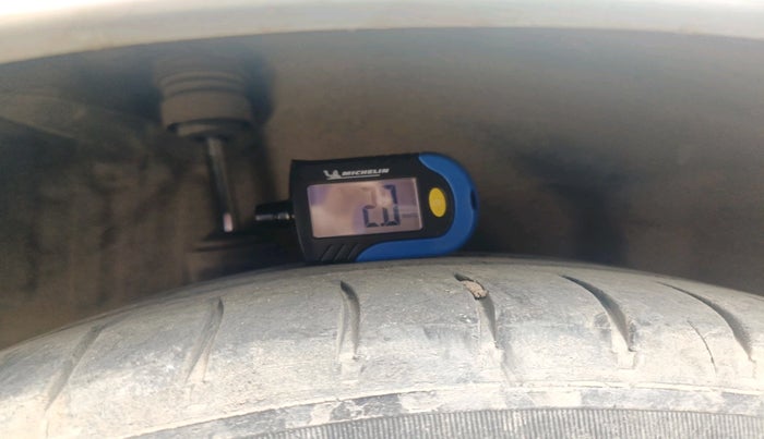 2012 Honda Brio S MT, Petrol, Manual, 90,979 km, tyre