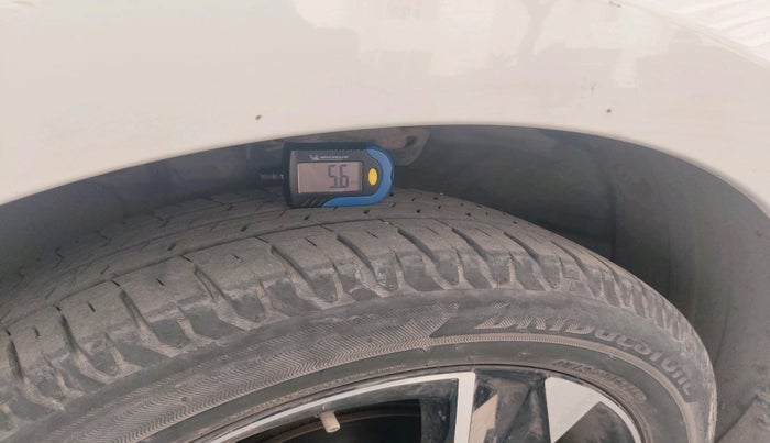 2022 Hyundai Verna SX (O) 1.5 VTVT IVT, Petrol, Automatic, 26,810 km, tyre