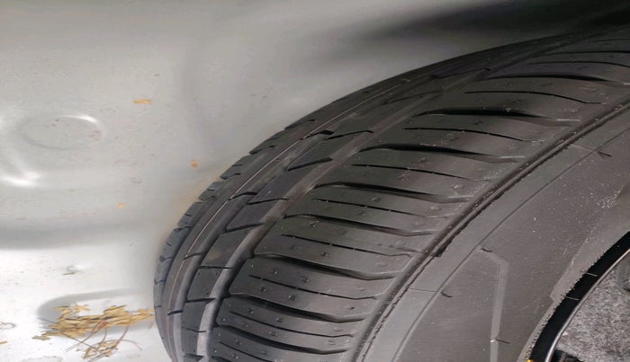 2022 Hyundai Verna SX (O) 1.5 VTVT IVT, Petrol, Automatic, 26,810 km, tyre