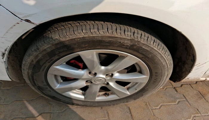 2011 Nissan Sunny XE, Petrol, Manual, 1,12,067 km, tyre