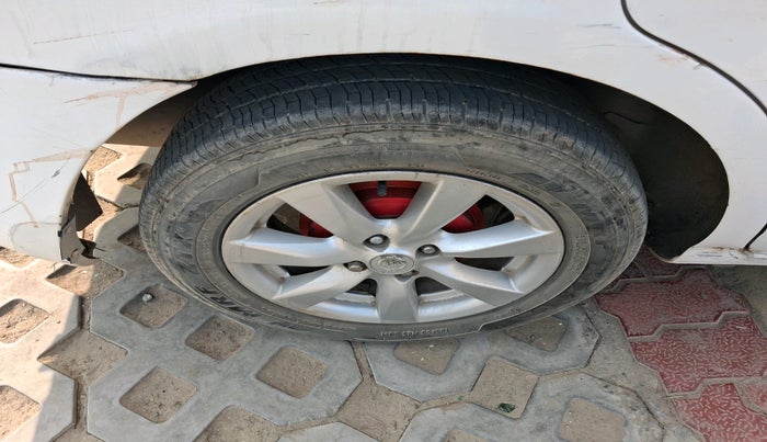 2011 Nissan Sunny XE, Petrol, Manual, 1,12,067 km, tyre