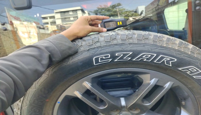 2021 Mahindra Thar LX HT PETROL 4WD MT, Petrol, Manual, 39,893 km, tyre