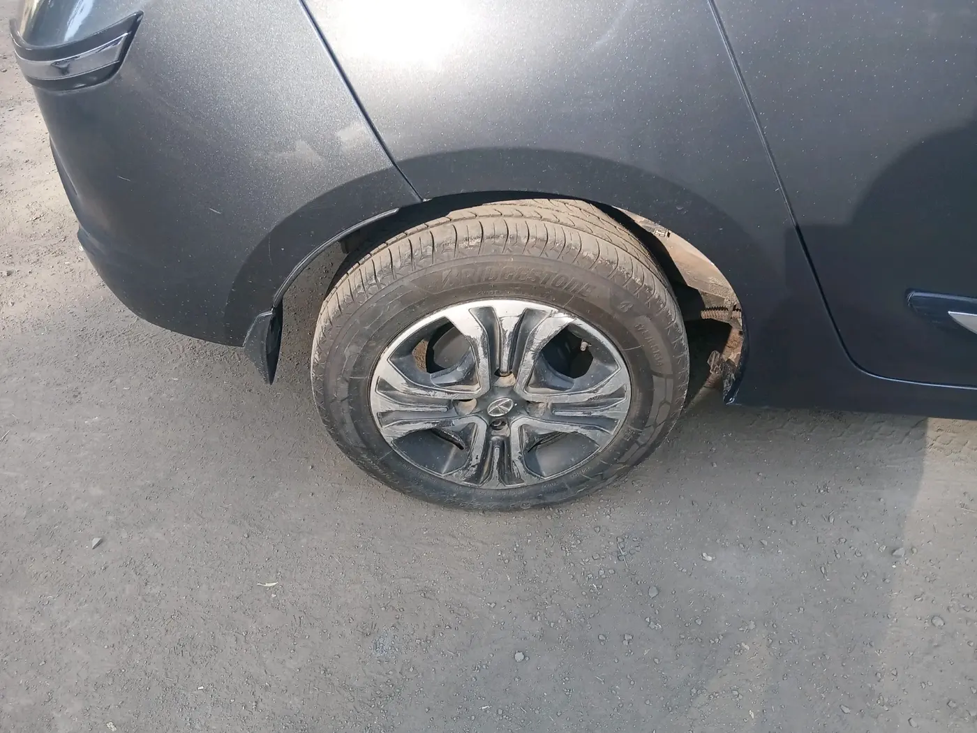 2022 Tata TIGOR XZ PLUS CNG, CNG, Manual, 70,267 km, tyre