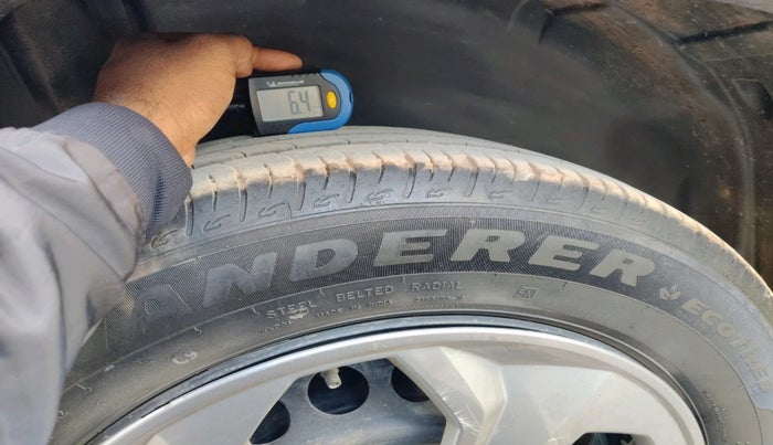 2023 Maruti BREZZA VXI SMART HYBRID, Petrol, Manual, 34,720 km, tyre