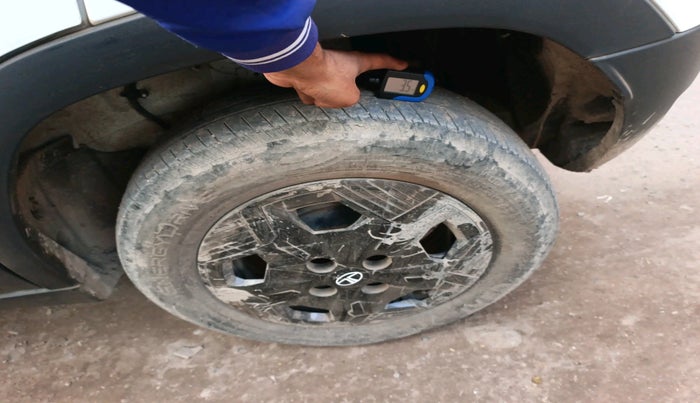 2024 Tata PUNCH EV ADVENTURE 3.3, Electric, Automatic, 29,875 km, tyre