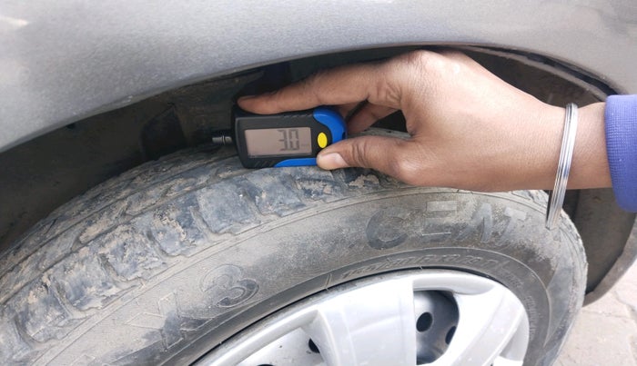 2021 Maruti New Wagon-R LXI CNG 1.0, Petrol, Manual, 1,00,567 km, tyre