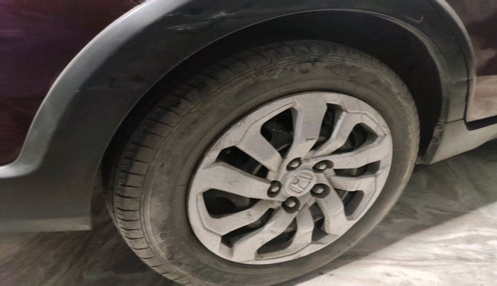 2017 Honda BR-V 1.5L I-VTEC S, Petrol, Manual, 1,04,545 km, tyre