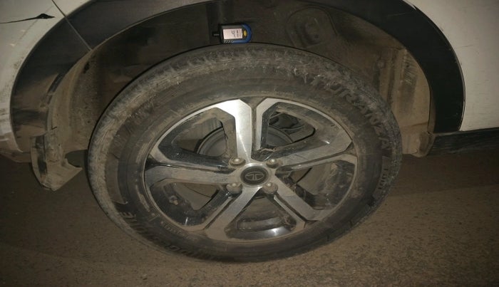 2021 Tata NEXON XZ PLUS PETROL SUNROOF, Petrol, Manual, 74,610 km, tyre