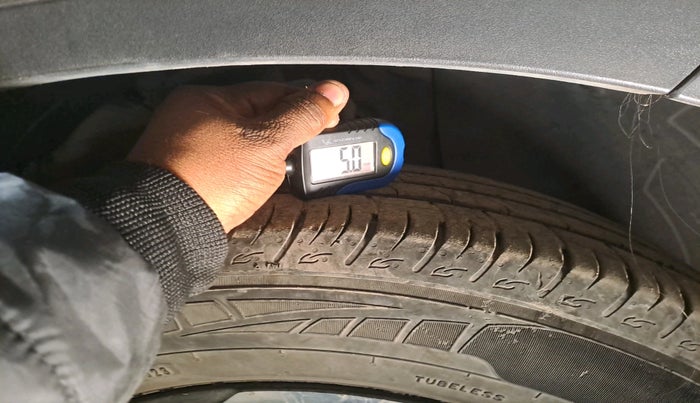 2019 Hyundai VENUE SX 1.4 CRDI, Diesel, Manual, 92,769 km, tyre