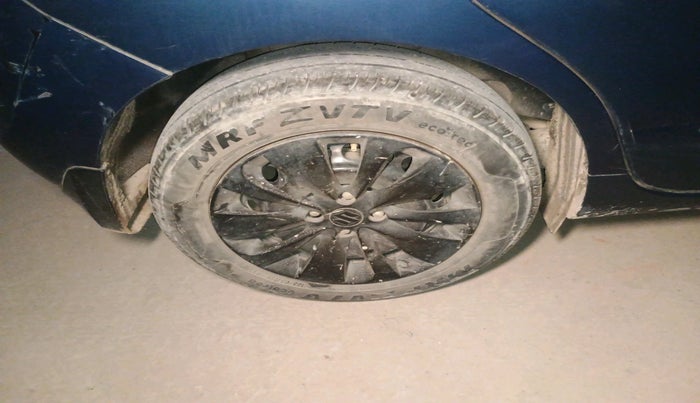 2015 Maruti Baleno DELTA PETROL 1.2, Petrol, Manual, 1,21,467 km, tyre