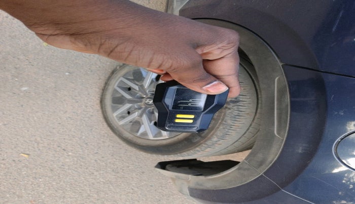 2021 Hyundai VENUE SX 1.0 TURBO IMT, Petrol, Manual, 39,800 km, tyre