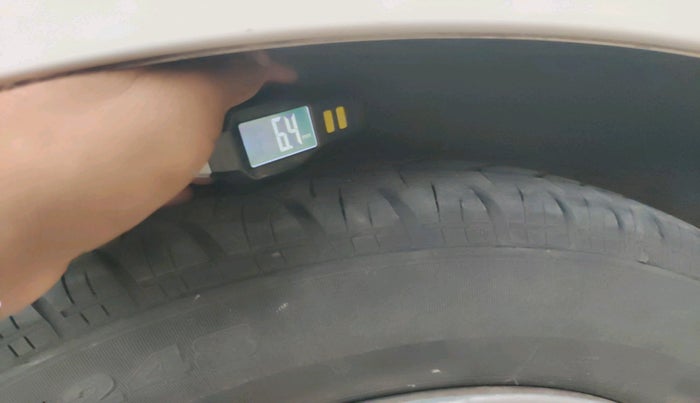 2015 Maruti Ritz VXI, Petrol, Manual, 17,486 km, tyre