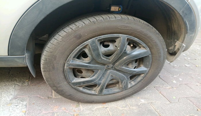 2018 Tata NEXON XT PETROL, Petrol, Manual, 60,731 km, tyre