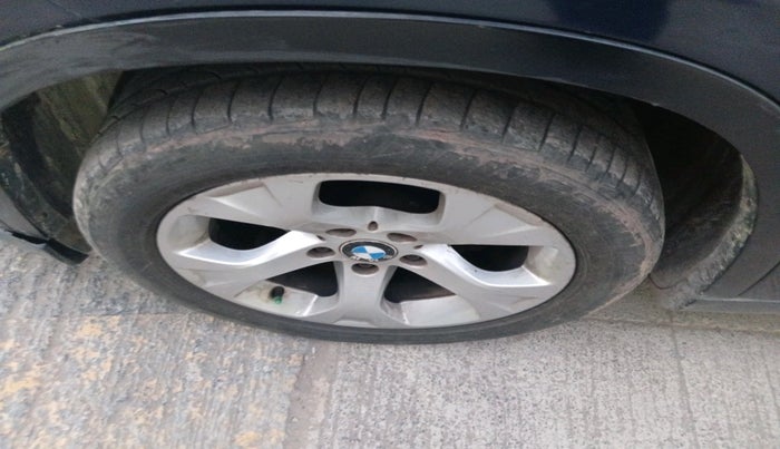 2011 BMW X1 sDrive20d, Diesel, Automatic, 1,68,669 km, tyre