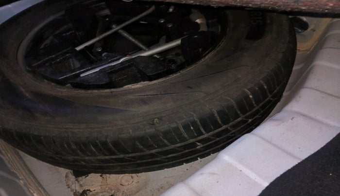 2022 Tata PUNCH ADVENTURE MT, Petrol, Manual, 44,029 km, tyre