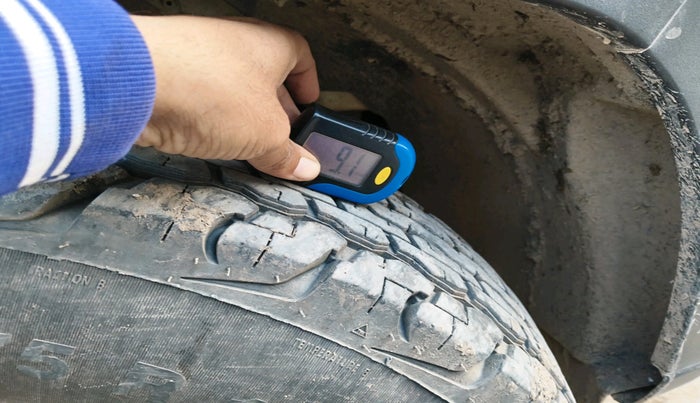 2023 Mahindra BOLERO NEO N 8, Diesel, Manual, 39,114 km, tyre