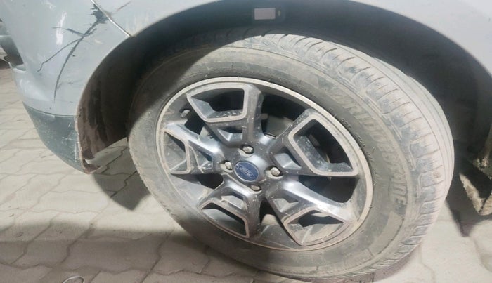 2017 Ford Ecosport TITANIUM 1.5L DIESEL, Diesel, Manual, 84,665 km, tyre