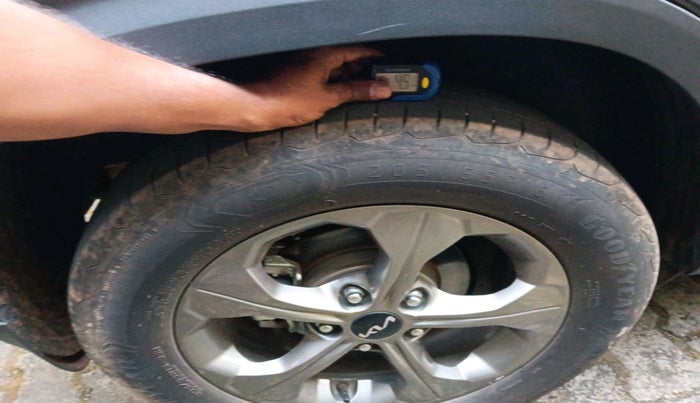 2023 KIA SELTOS  HTK PLUS 1.5 PETROL MT, Petrol, Manual, 17,082 km, tyre