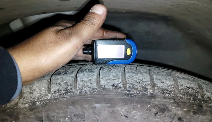 2024 MG HECTOR PLUS Select Pro 1.5 Turbo CVT Petrol 7 STR, Petrol, Automatic, 8,112 km, tyre