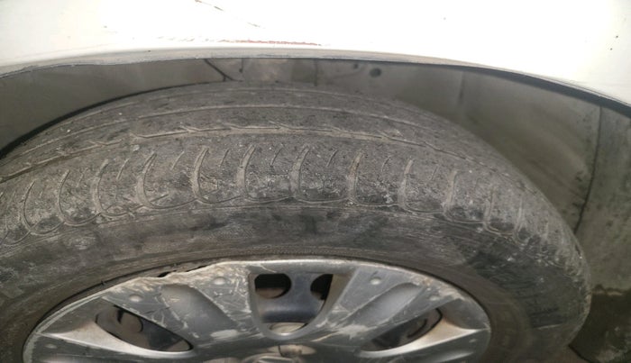 2014 Honda Brio S MT, Petrol, Manual, 45,016 km, tyre