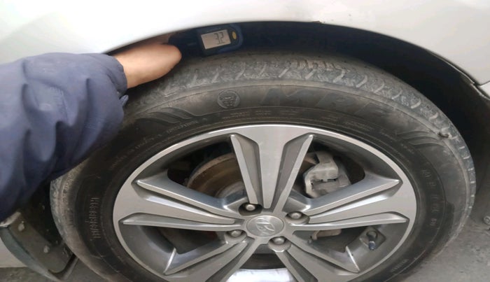 2017 Hyundai Verna 1.6 VTVT SX, Petrol, Manual, 92,883 km, tyre