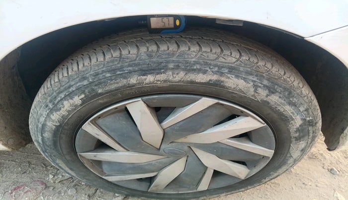 2018 Datsun Go T, Petrol, Manual, 54,778 km, tyre