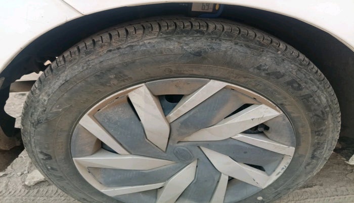 2018 Datsun Go T, Petrol, Manual, 54,778 km, tyre