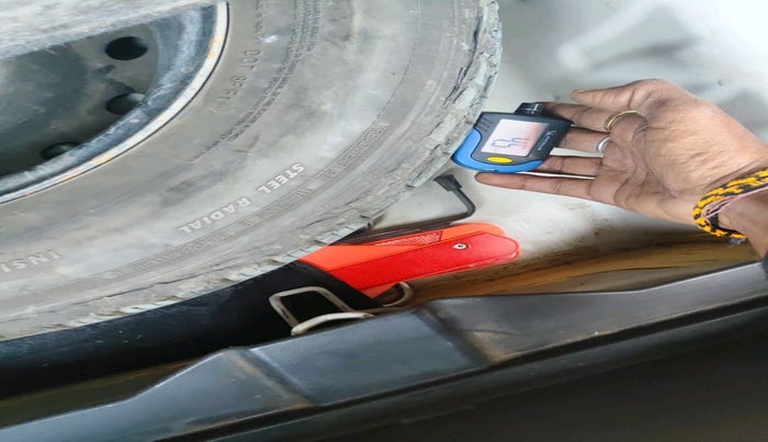 2023 Maruti Dzire VXI CNG, Petrol, Manual, 48,899 km, tyre