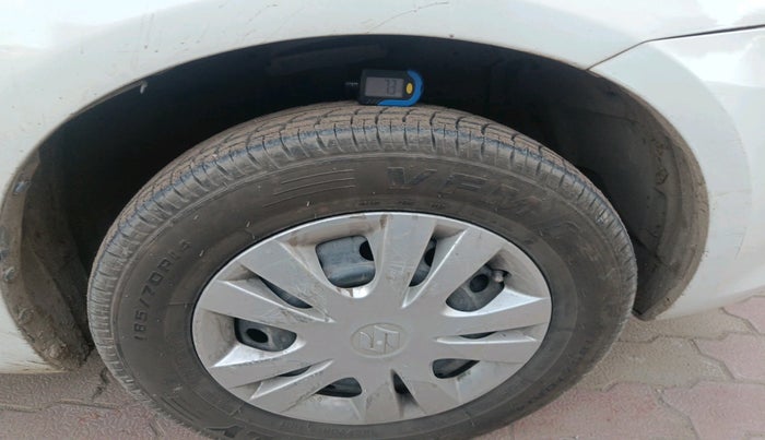 2013 Maruti Swift Dzire VDI, Diesel, Manual, 2,17,188 km, tyre