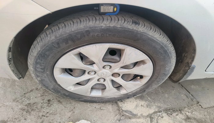 2018 Hyundai Xcent E+, Petrol, Manual, 60,742 km, tyre