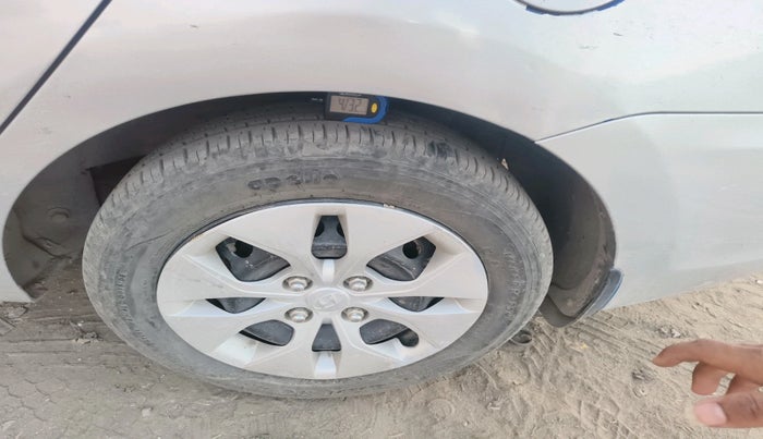 2018 Hyundai Xcent E+, Petrol, Manual, 60,742 km, tyre