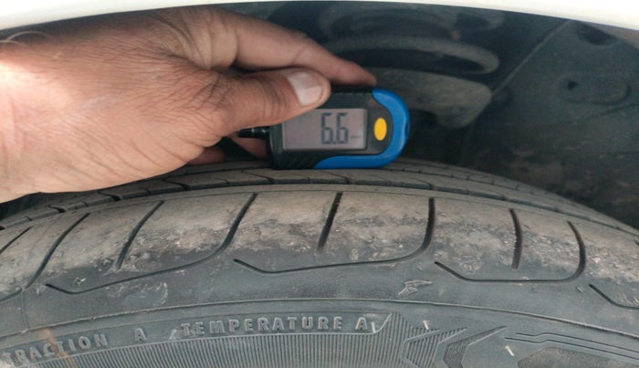 2021 Hyundai NEW I20 ASTA 1.2 AT, Petrol, Automatic, 37,291 km, tyre