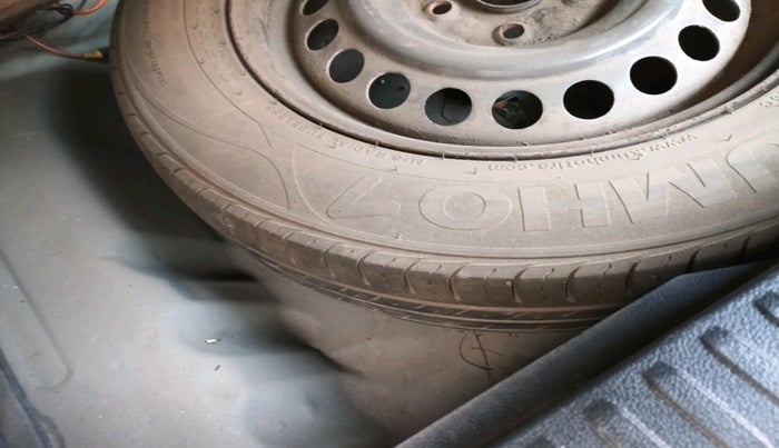 2018 Maruti Vitara Brezza VDI (O), Diesel, Manual, 48,091 km, tyre